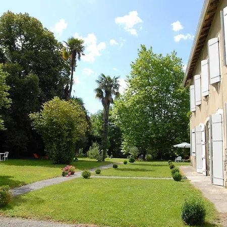 Bellevue Aparthotel 2*