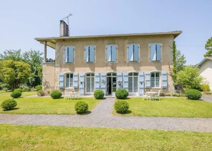 Bellevue מלון דירות 2*